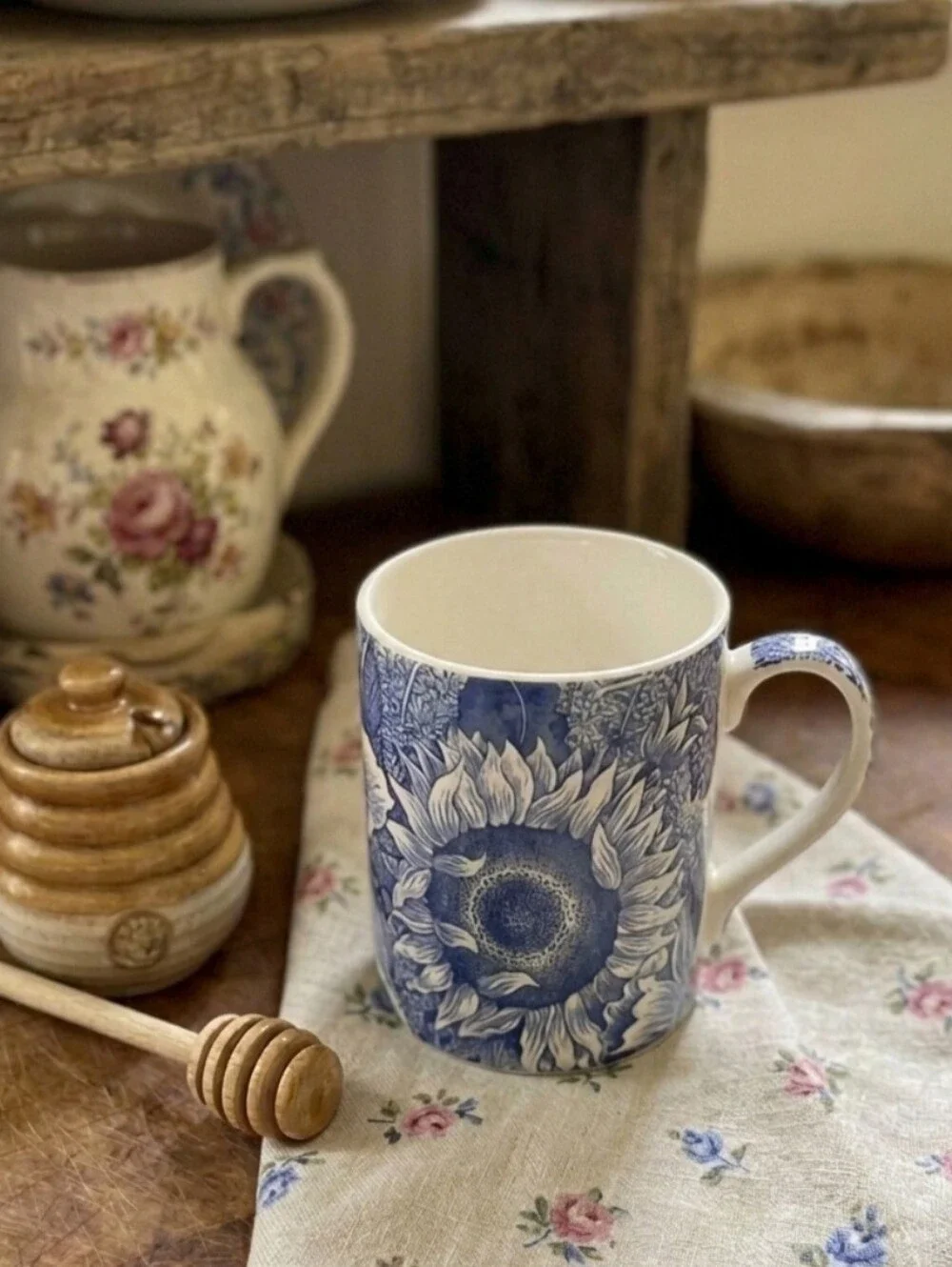 Spode Blue Room Collection SUNFLOWER 8 oz Coffee Cup / Mug Rare Find Cottagecore